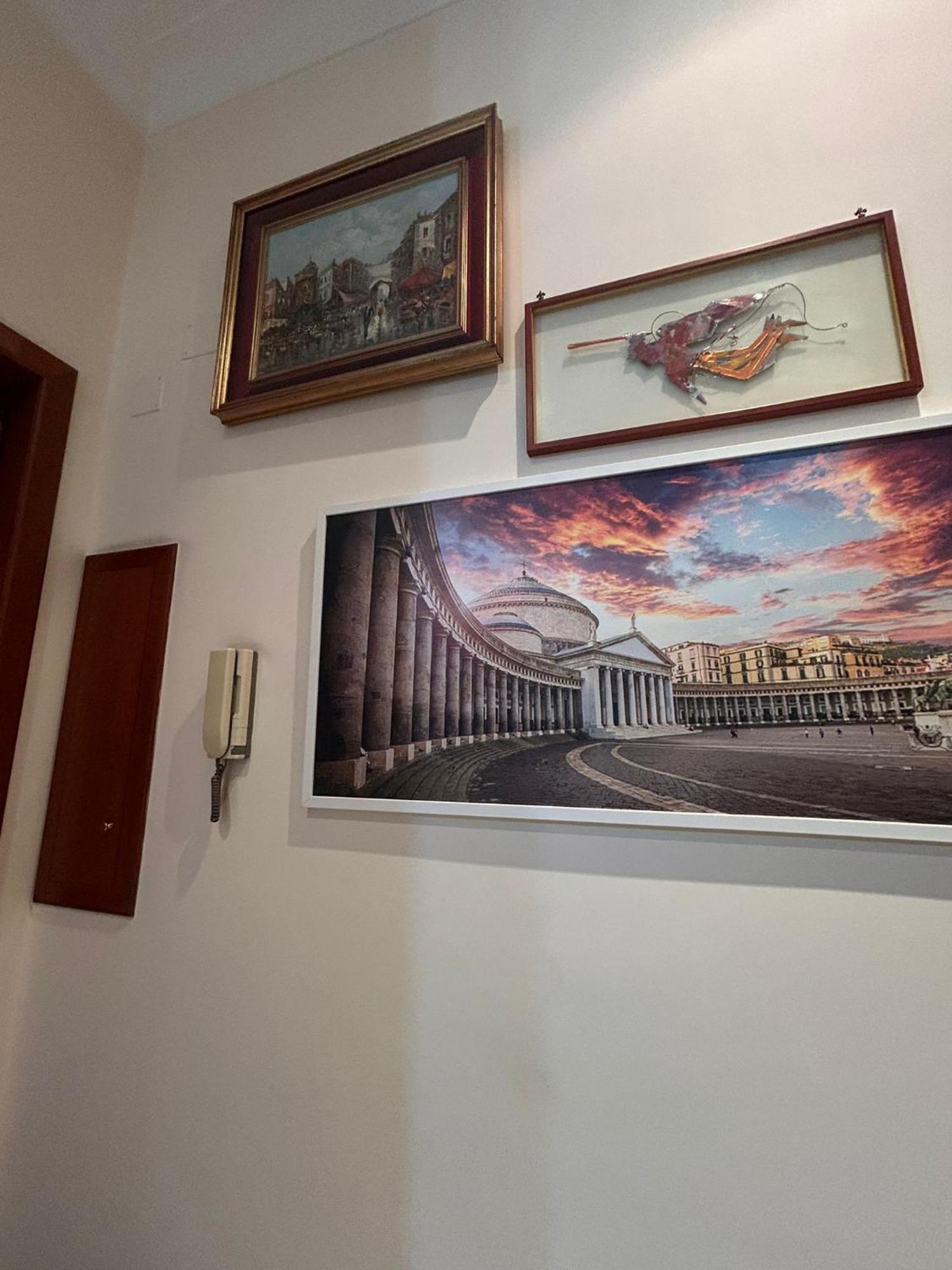 Vomero Inn Neapel Exteriör bild